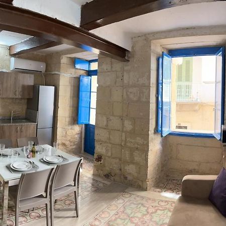 Villa Traditional Townhouse In The Hearth Of Valletta Exterior foto