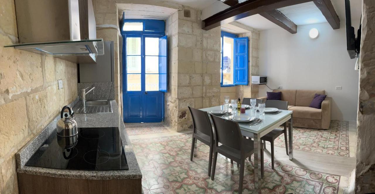 Villa Traditional Townhouse In The Hearth Of Valletta Exterior foto